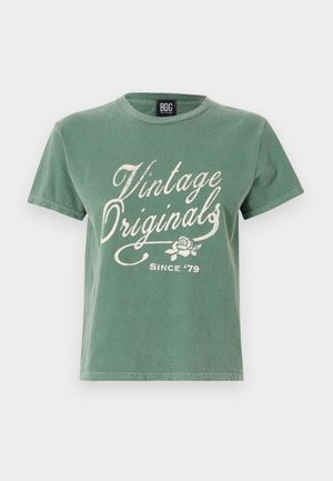 Zielona bawełniana koszulka z krótkimi rękawami. Posiada biały nadruk "Vintage Originals" oraz grafikę róży. Klasyczny fason z okrągłym dekoltem.