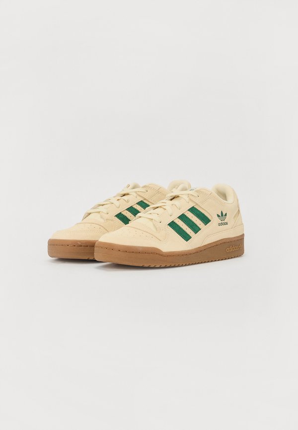 FORUM LOW UNISEX - Trainers3