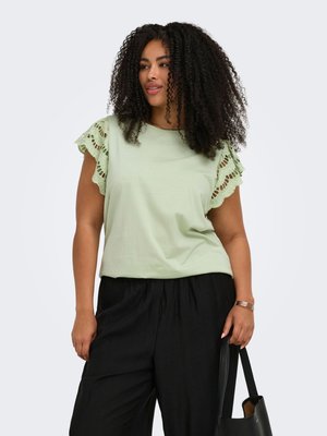 ONLY Carmakoma T-SHIRT CARMACY T-SHIRT - T-shirt imprimé - laurel green