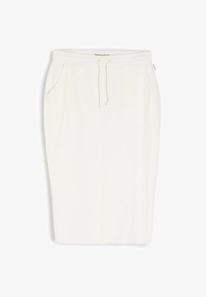 Biała midi spódnica wykonana z miękkiego materiału, z elastycznym paskiem w talii z sznurkiem, kieszeniami po bokach oraz rozcięciem z przodu, które zapewnia swobodę ruchów.