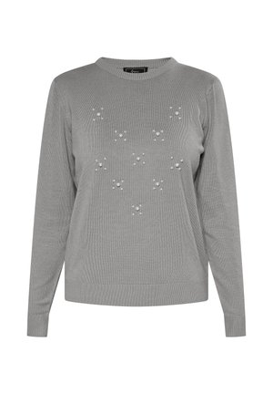 Szürke kötött pulóver hosszú ujjakkal, kerek nyakkal, és díszes gyöngyös részletek elszórt mintázatban az elején.