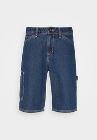 Szorty cargo z denimu w ciemnoniebieskim kolorze, o klasycznym kroju, pięciu kieszeniach i bocznej kieszeni cargo. Kontrastowe przeszycia wzdłuż szwów.