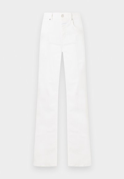 Jean blanc taille haute à jambe droite avec fermeture à boutons et zip à l'avant, poches latérales, et passants pour ceinture, présenté à plat sur un fond blanc.