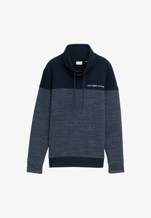 Granatowy sweatshirt z wysokim kołnierzem, prążkowaną teksturą i wzorem w fleki. Zawiera sznurek do regulacji oraz branding #OFFTRACK TOM TAILOR.