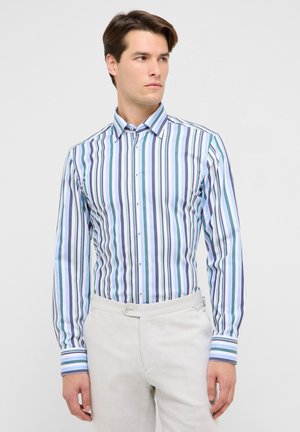 Herrenhemd mit vertikalen Streifen in Blau, Türkis und Grau. Baumwollstoff mit klassischem Kragen und durchgehender Knopfleiste.