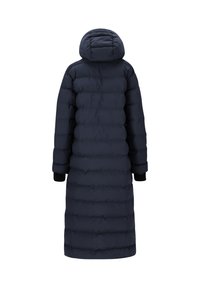 Tummansininen pitkä toppatakki hupulla, jossa on tikkikuvioitu, ribattu pinta ja mustat hihansuut. Sileä kangas ja yksinkertainen muotoilu.
