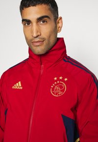 adidas Performance AJAX AMSTERDAM RAIN JACKET - Roupa de discoteca - red