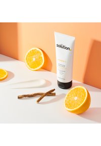 The Solution VITAMIN C BRIGHTENING BODY LOTION - Idratante