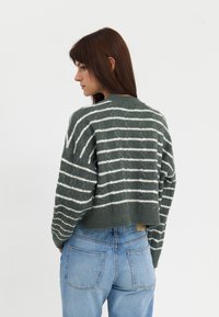 Even&Odd Strikkegenser - light green/white