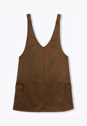 Tunique sans manches marron avec un décolleté en V profond, dotée de deux poches avant et d'un tissu lisse et texturé. Design simple avec un minimum de détails.