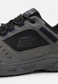 Skechers OAK CANYON - Sapatilhas - charcoal
