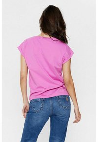 Nümph NUBEVERLY NOOS - T-shirt basic - super pink