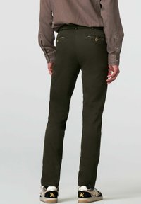 Meyer Chino - braun