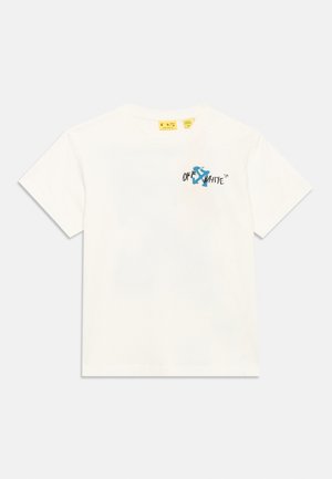 Biele tričko s krátkym rukávom s malým modro-čiernym logom "OFF WHITE™" na ľavej strane na hrudi.