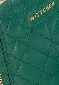 WITTCHEN ELEGANCE KOLLEKTION - Taška s příčným popruhem - grün
