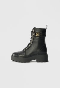 Unselected, black