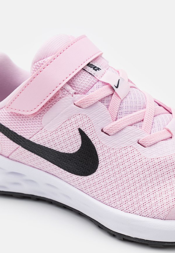 NIKE REVOLUTION 6 (PSV) – Laufschuh Straße