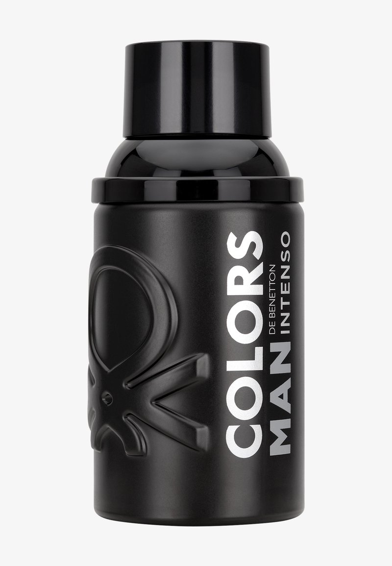 Bouteille cylindrique noire avec logo en relief et texte blanc "COLORS MAN INTENSO" sur le côté, avec un bouchon rond noir.