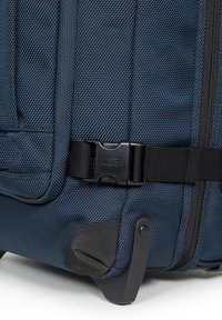 Eastpak TRANVERZ UNISEX niebieski neon