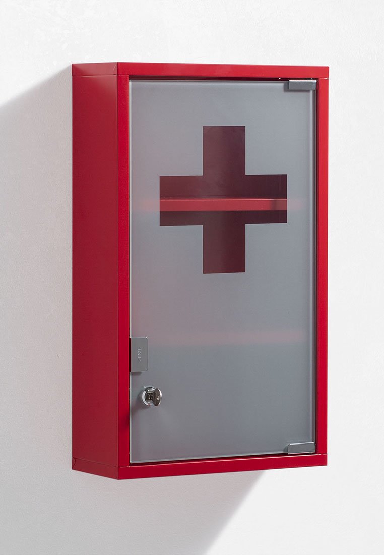 Roter Metall-Verbandkasten mit Tür aus Glas, versehen mit einem roten Kreuz-Design, einem Schlüsselschloss und internen Regalen, die durch das matte Glas sichtbar sind.