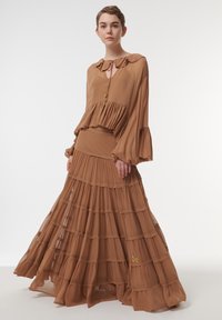 Leem TIERED - Plooirok - neutrals