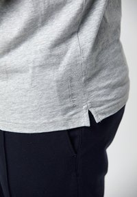 Thumbnail Image 6