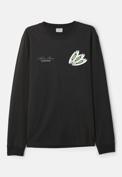Black long-sleeve t-shirt made of cotton, featuring a graphic design of three white feathers with green and red accents on the left chest.