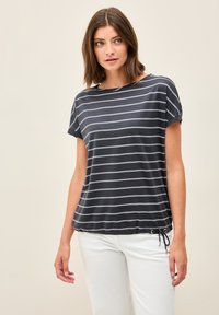 Cecil - - T-shirt z nadrukiem Miniatura obrazu 1
