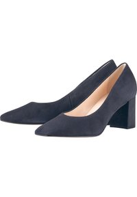 Escarpins à talons hauts en daim navy avec un bout pointu et un large talon carré, présentant une texture lisse et mate ainsi qu'un design minimaliste.