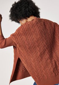 Apricot Pullover - rust