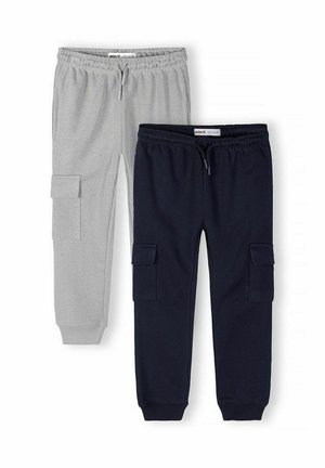 Dwie pary joggerów cargo z elastycznymi pasami i sznurkami do wiązania, jedna w kolorze szarym, druga czarna, ułożone płasko na białym tle.