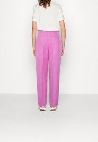 Saint Tropez Tygbyxor - purple