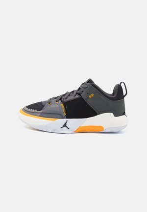 JORDAN ONE TAKE 5 UNISEX - Basketbalové boty - black, anthracite