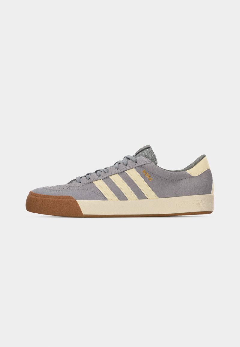 adidas gazelle silver green womens Adidas Tekkira Cup Aurora Onix