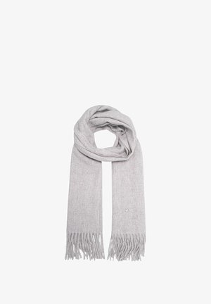 Szary tkany szalik z frędzlami na brzegach, z delikatnym teksturowanym wzorem i małym metalicznym akcentem. Miękki materiał, lekka konstrukcja.