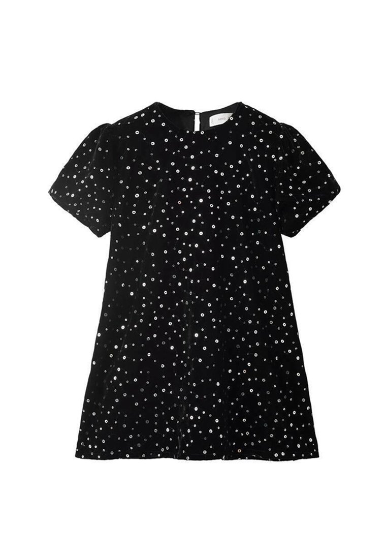 Svart sammet klänning med korta puffärmar, prydd med spridda silverfärgade cirkelpaljetter. Dragkedjestängning i ryggen, A-linjeformad silhuett, slät textur.