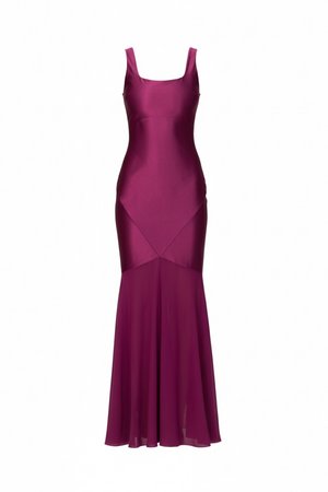 Αμάνικο, εφαρμοστό βραδινό φόρεμα από σατέν σε βαθύ ματζέντα χρώμα με τετράγωνο ντεκολτέ και φαρδιά φούστα από σιφόν που φτάνει μέχρι το πάτωμα.