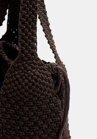 PULL&BEAR SHOPPER  - Shopping Bag - brown