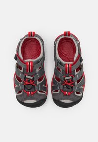 Keen SEACAMP II CNX CHILDREN UNISEX - Pārgājienu sandales - magnet/drizzle