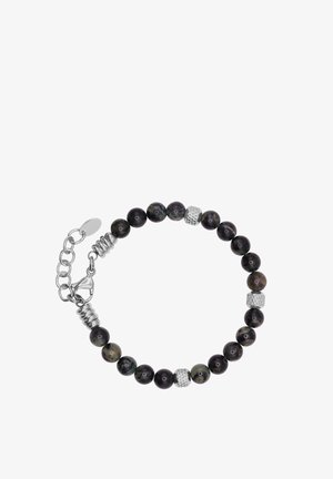 Lavassteinarmbånd med mørke kuler og metalliske elementer, med en kjede-lås for justerbar størrelse. Teksturert detaljer i sølv-tone.
