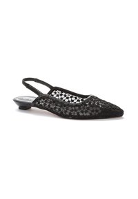 Crne čipkaste slingback balerinke, s izduženim vrhom, delikatnim uzorkom od mrežice, niskom petom i podesivim remenom. Glatka unutrašnjost.