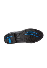 Suela de zapato negra con goma texturizada, con acentos azules y ranuras para tracción. Diseño biomecánico que mejora la flexibilidad y el soporte.