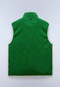 Unselected, green kelly