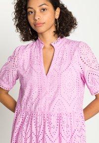 YAS HOLI - Vestido de dia - orchid
