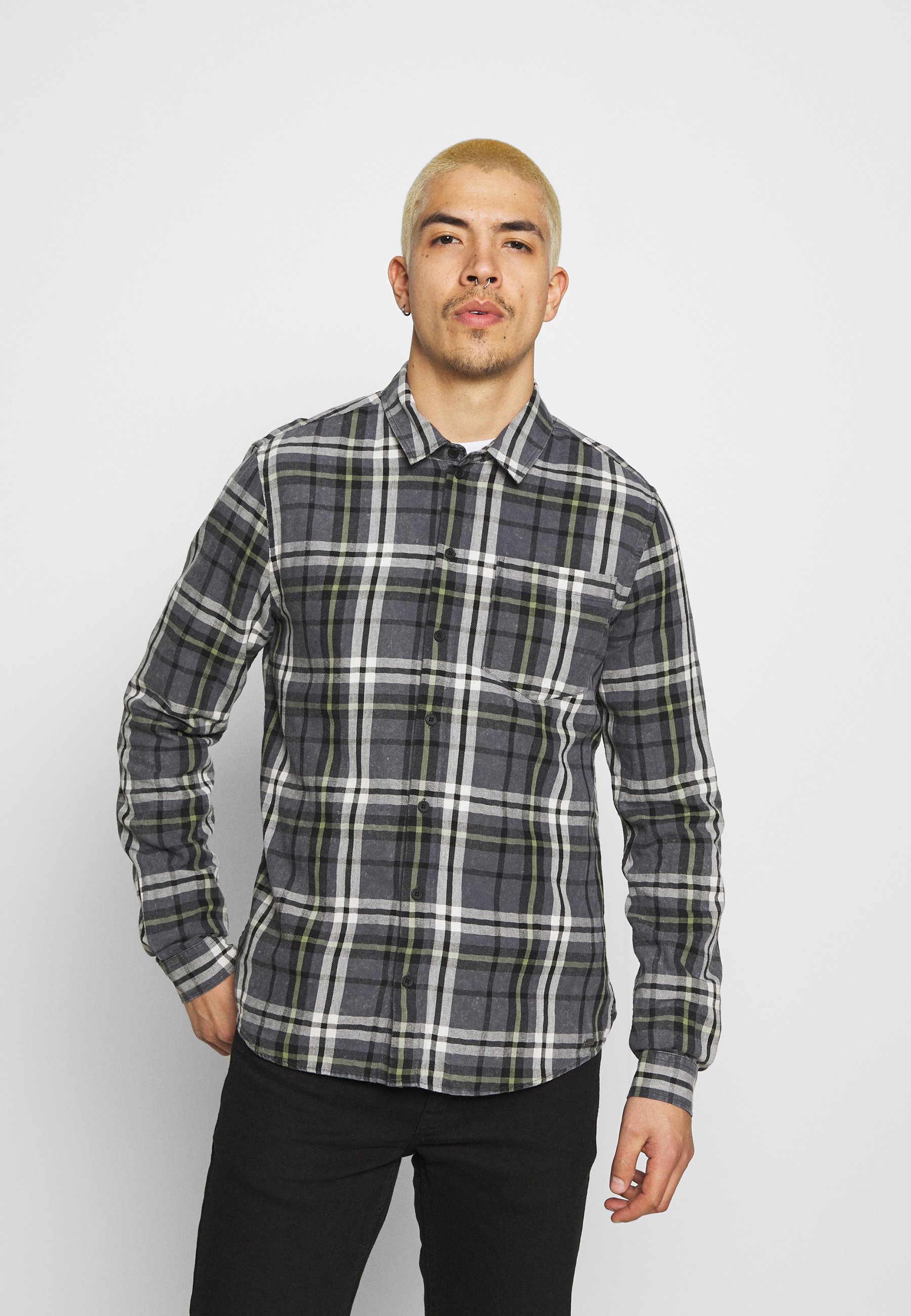 Tigha | Buy Tigha online on Zalando