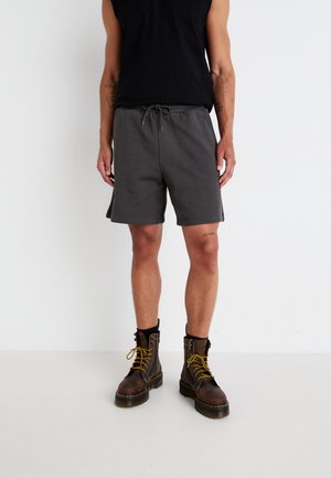 Shorts - dark mole