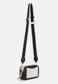 Call it Spring CAMELYA - Schoudertas - black
