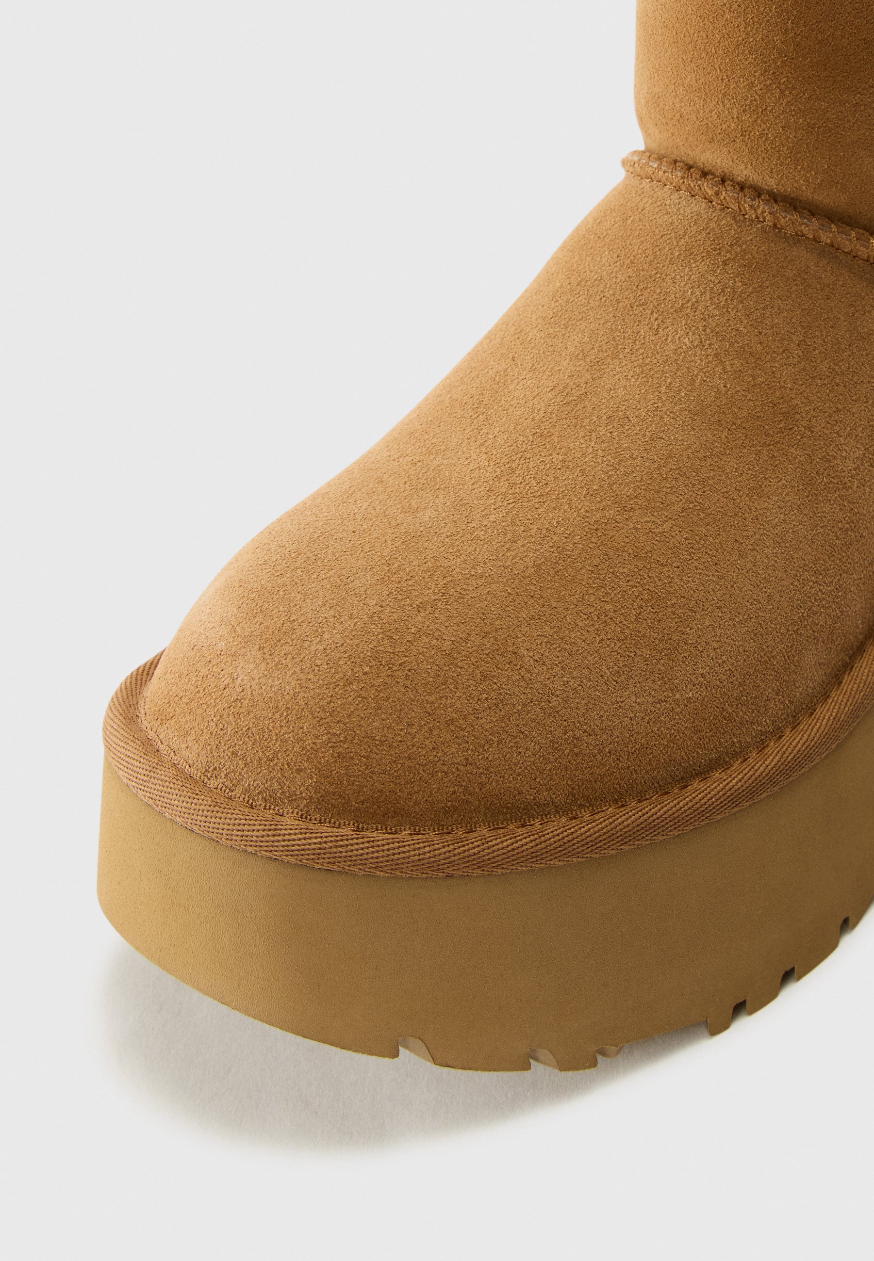 UGG NEW HEIGHTS CUFF - Cizme de iarnă - chestnut/coniac - Zalando.ro