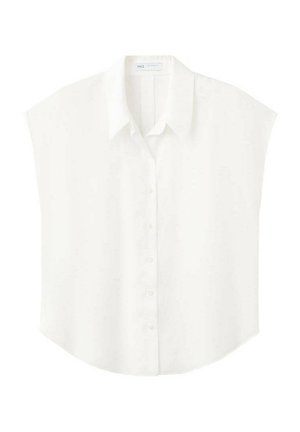 Blouse blanche sans manches boutonnée, avec un col classique et un ourlet légèrement arrondi, présentée sur un fond blanc uni.