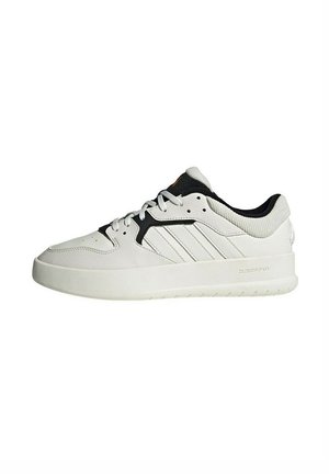 ADIDAS COURT 24 UNISEX  - Zapatillas - core white off white crew orange
